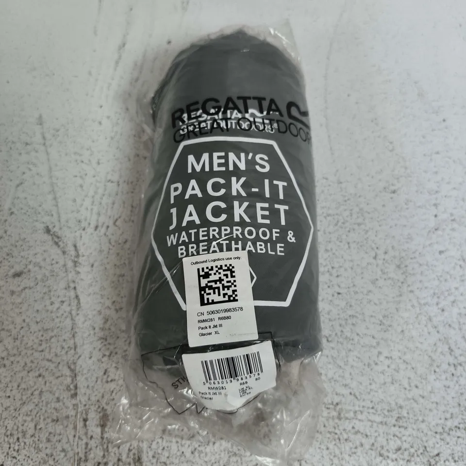 BAGGED REGATTA MENS PACK-IT JACKET IN GLACIER - XL