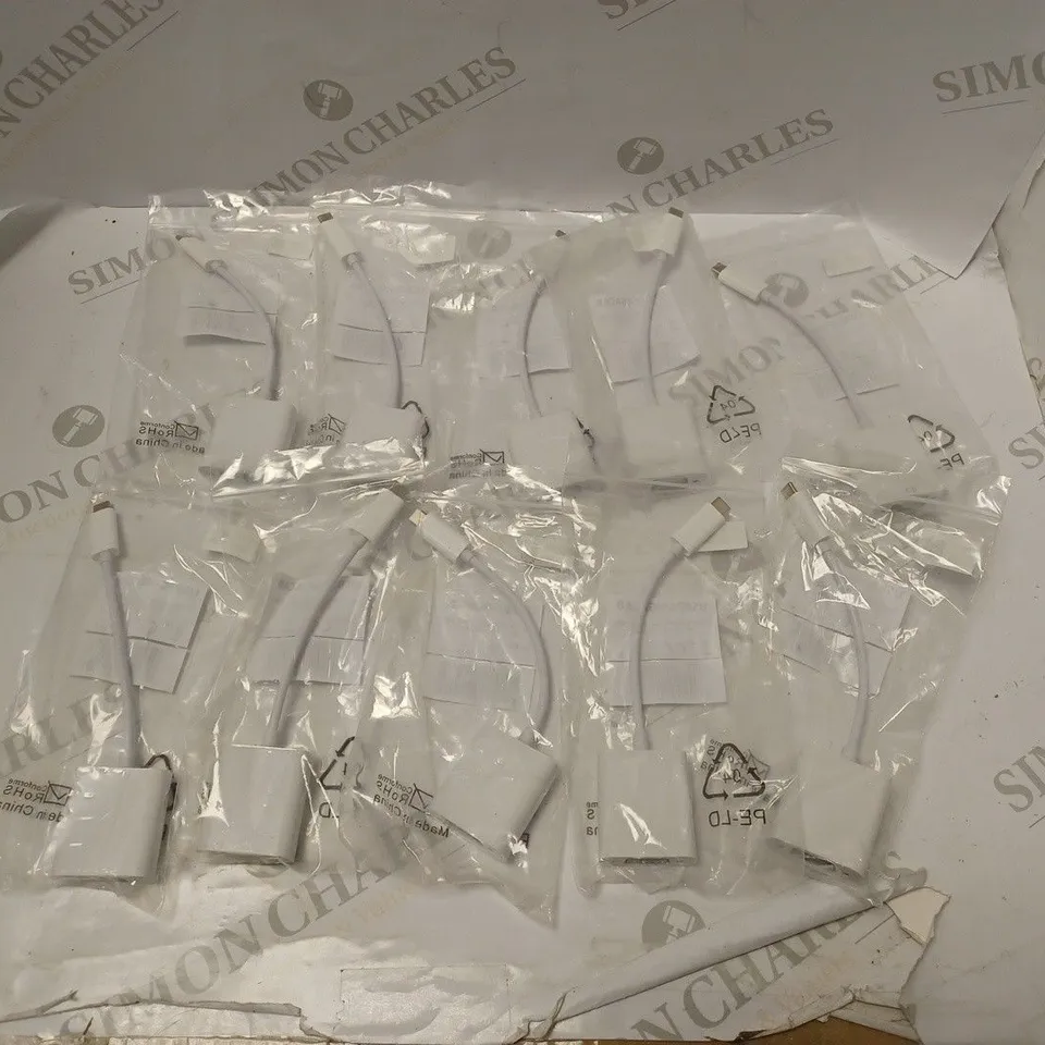 LOT OF 10 15CM LEADED USB TYPE-C TO VGA ADAPTERS IN WHITE