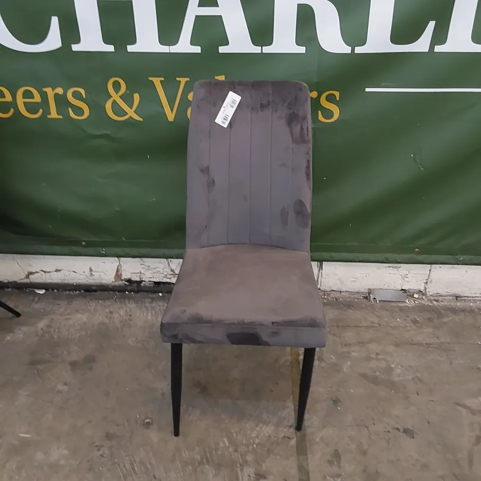 2 X ASSORTED CASUAL DINING CHAIRS