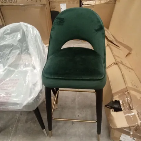 DANETTI GREEN VELVET BAR STOOL