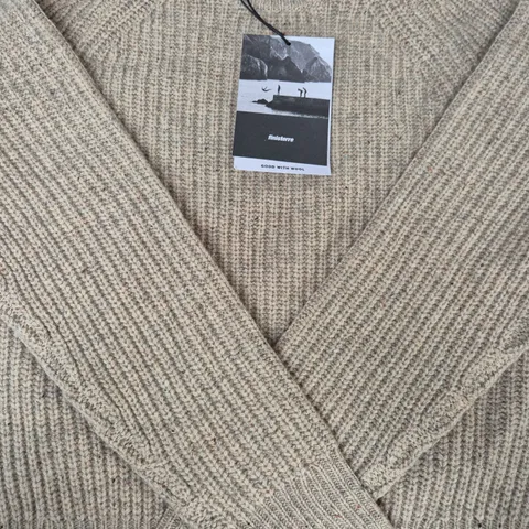 FINISTERRE WOMEN'S MORA JUMPER IN OATMEAL SIZE 8