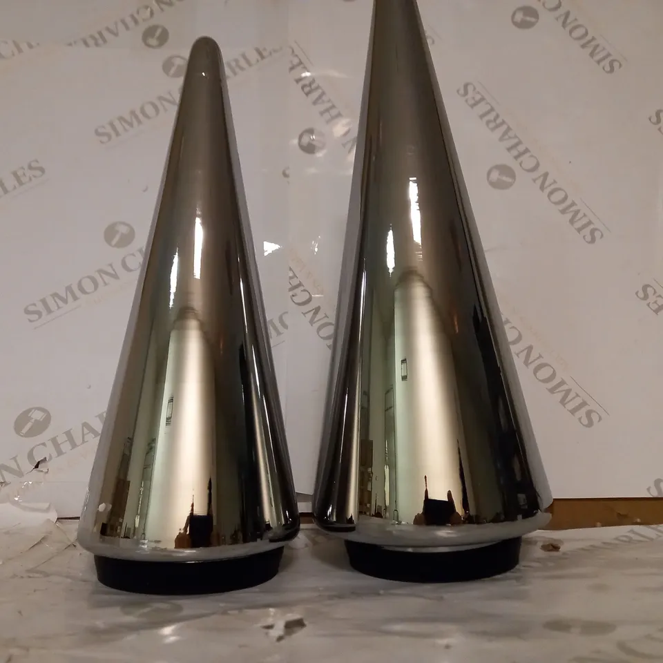 K BY KELLY HOPPEN SET OF 2 INDOOR OUTDOOR PRELIT GLASS DECOR - REFLECTIVE CONES