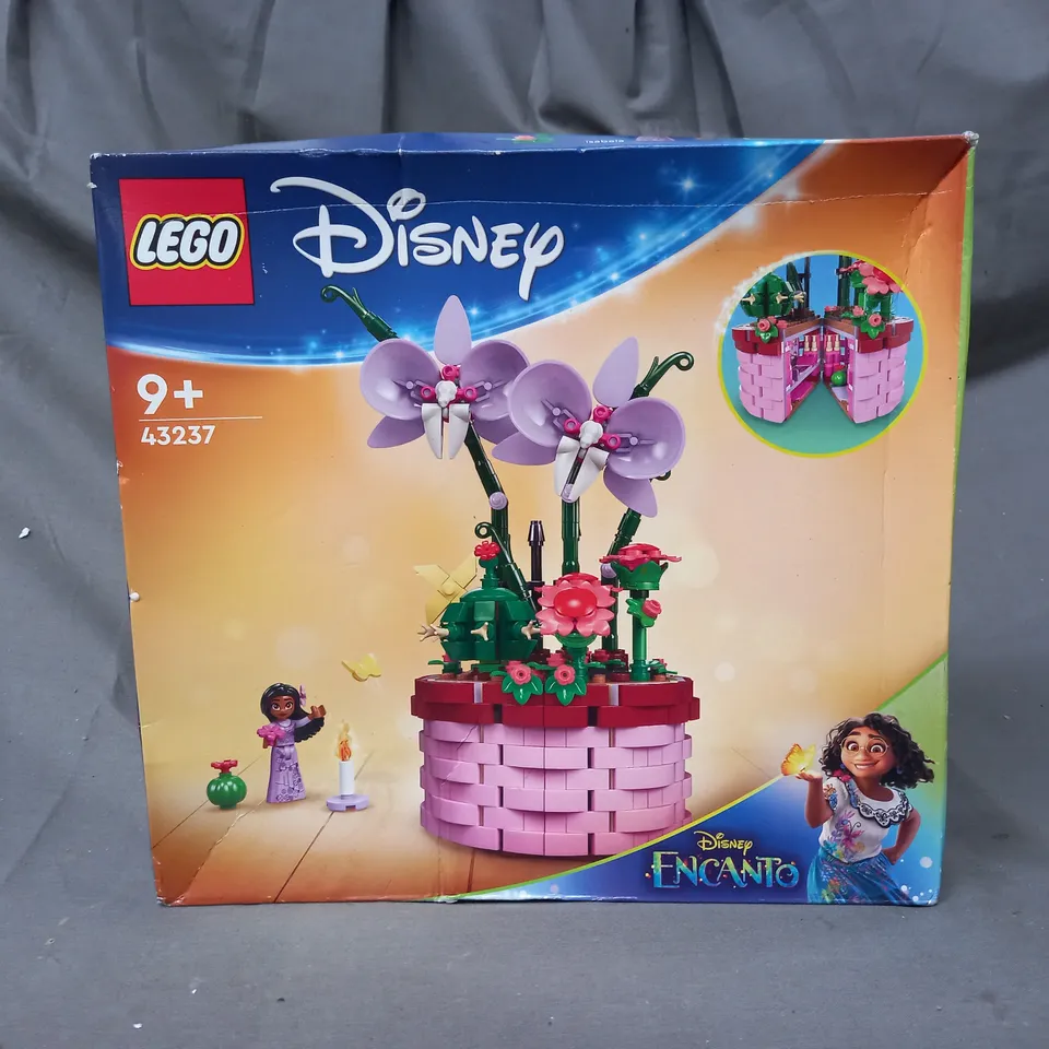 BOXED LEGO DISNEY ENCANTO SET 43237