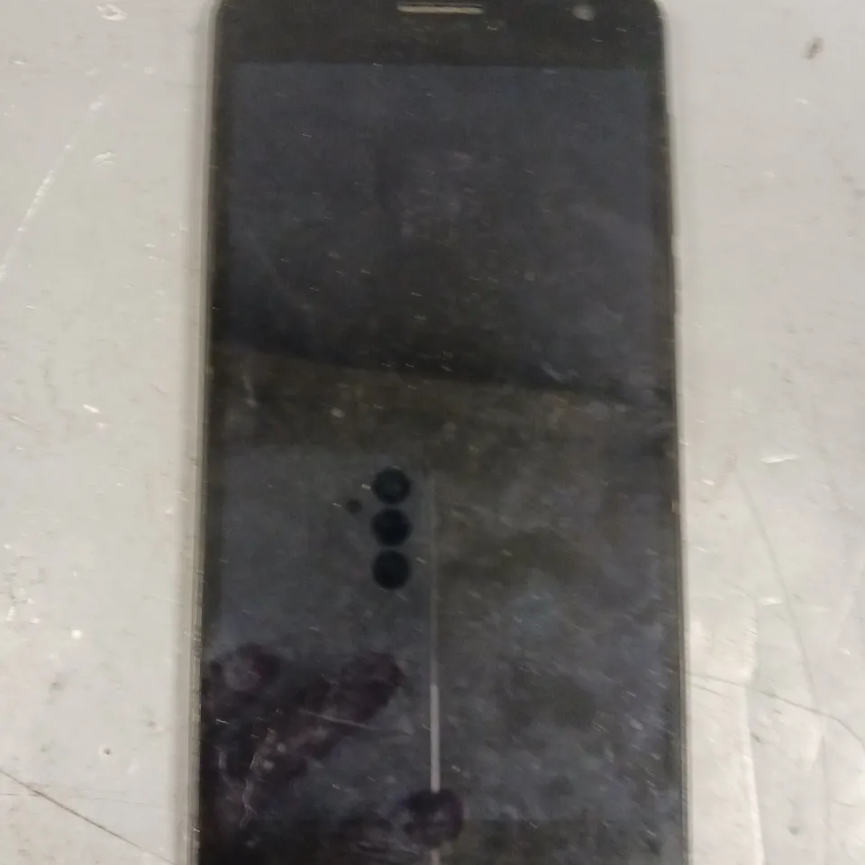 KAZAM TROOPER 555 SMARTPHONE 