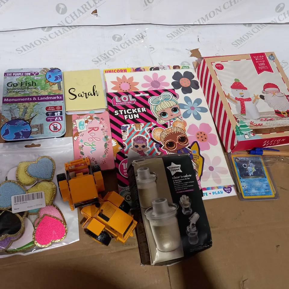 BOX OF ASSORTED HOUSEHOLD ITEMS TOO INCLUDE MAGAZINES AND TOYS 