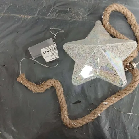 LIGHT UP FROSTED STAR ON A ROPE 