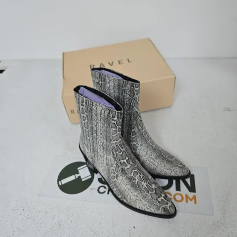 RAVEL LANGTON GREY SNAKE LEATHER ANKLE BOOTS – UK 6 (EU 39)