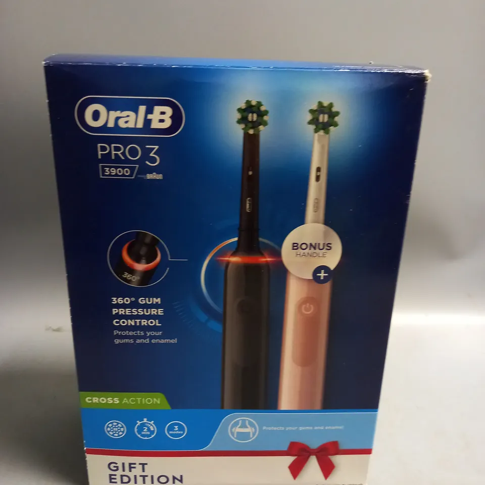 BOXED ORAL B PRO 3 3900 ELECTRONIC TOOTHBRUSH GIFT EDITION