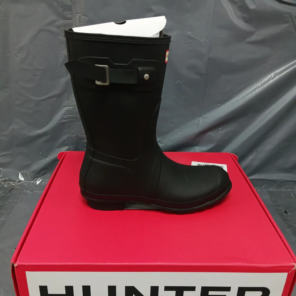 BOXED HUNTER SHORT WELLINGTON BOOTS SIZE 7  RRP £101