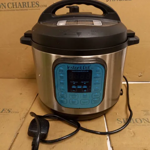 INSTANT POT DUO SMART PRESSURE COOKER