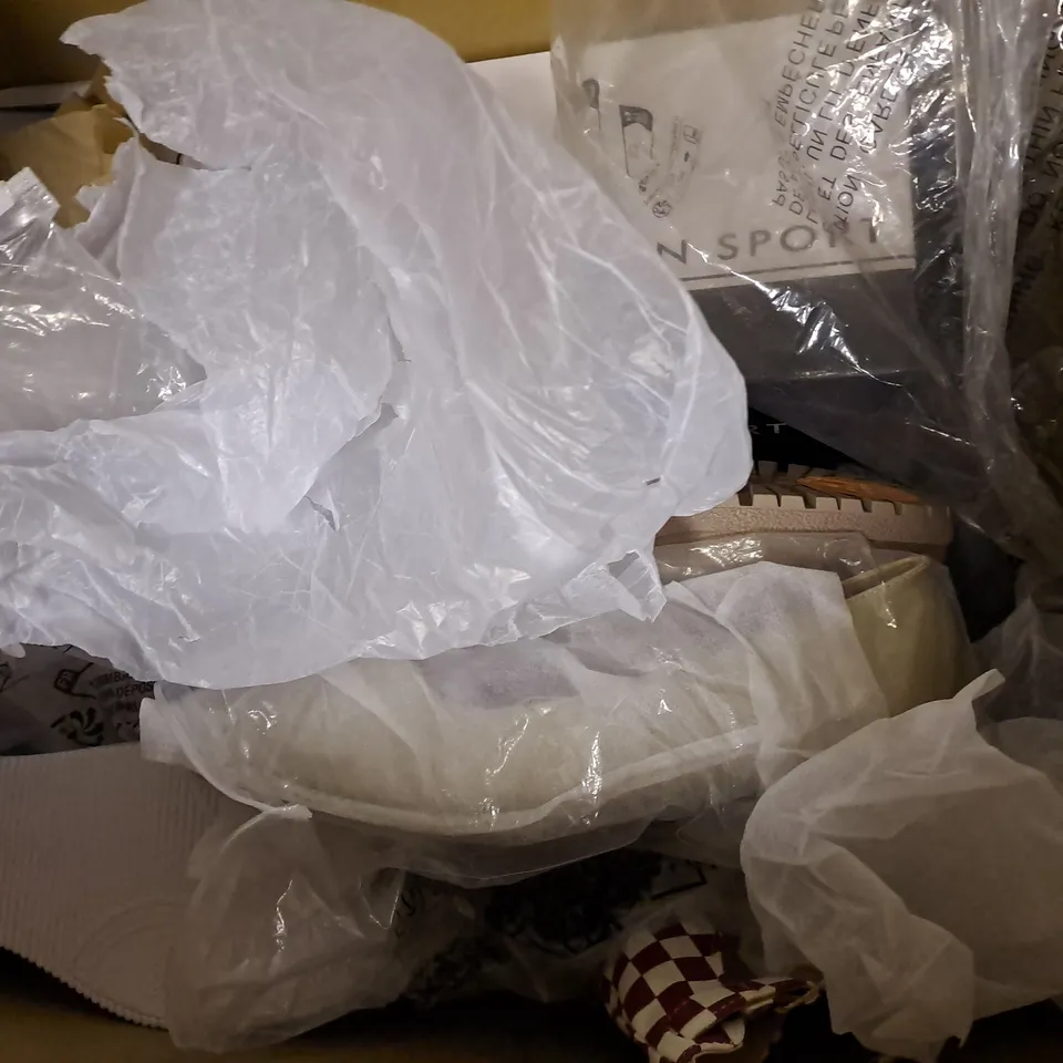 BOX OF APPROXIMATELY 8 OF ASSORTED SHOES IN VARIOUS COLOUR, STYLES AND SIZES