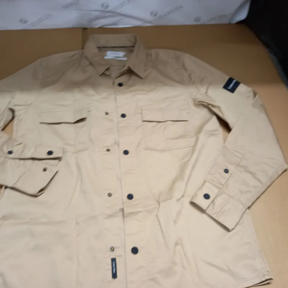 CALVIN KLEIN REGULAR FIT BUTTON FRONT SHIRT - M