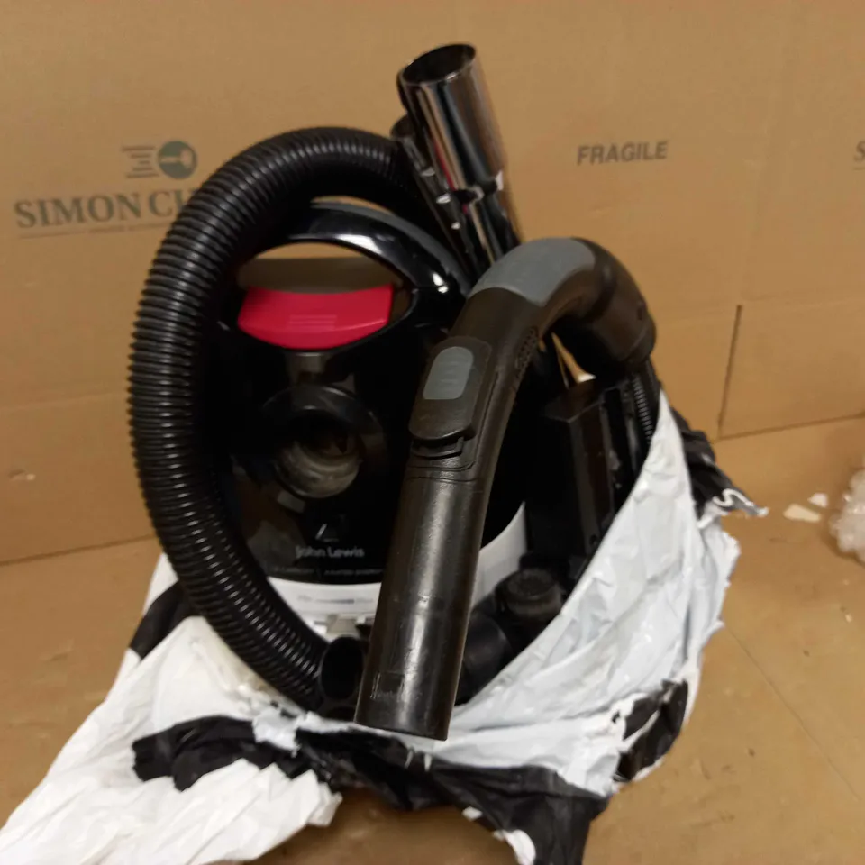 DESIGNER BLACK/WHITE WIRED HOOVER