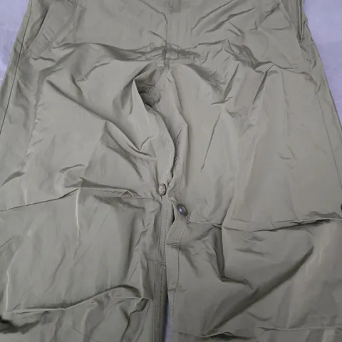 MAHARISHI PANTS IN DARK OLIVE SIZE LARGE