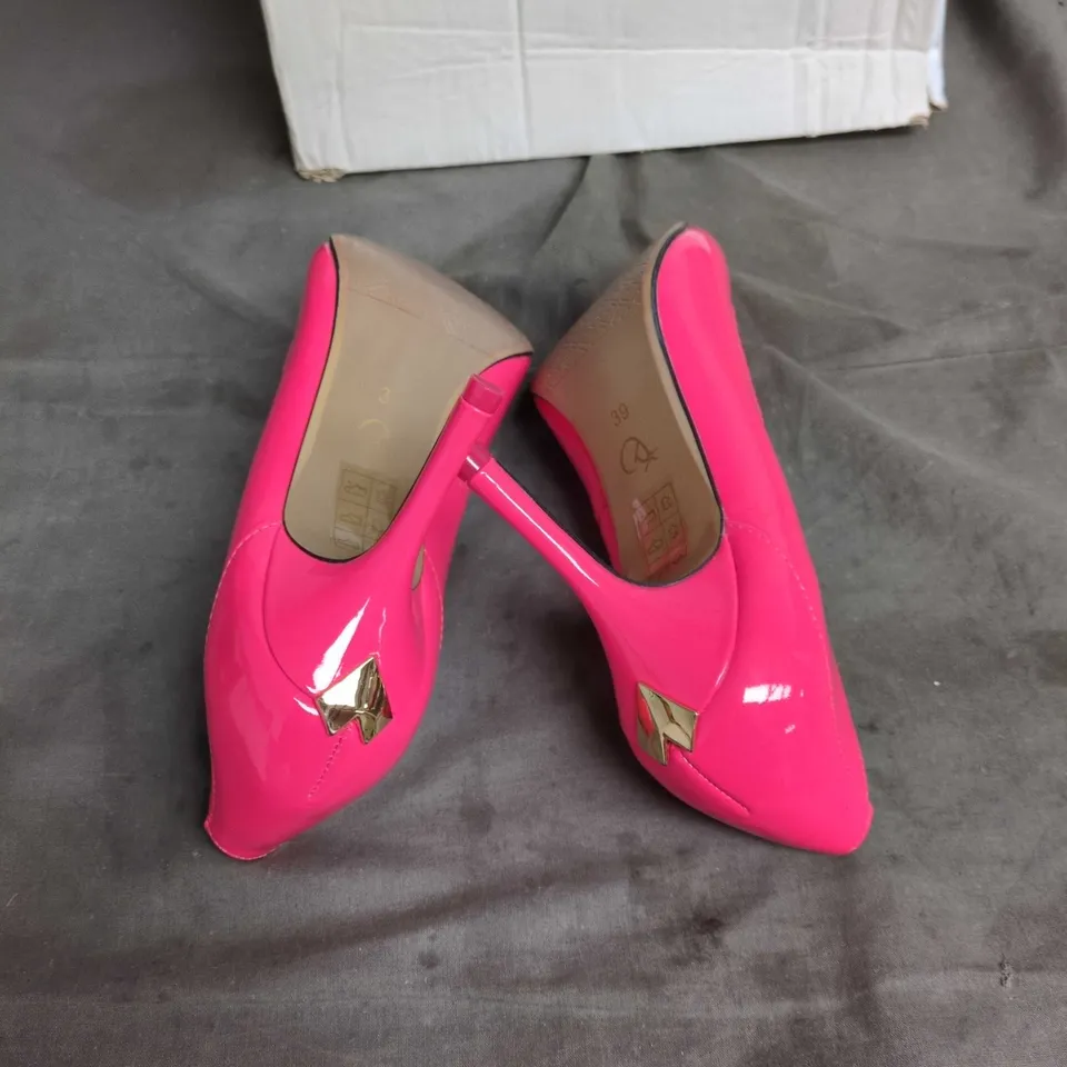 DANNII MINOGUE PINK PATENT LEATHER HIGH HEELS, UK 6 (EU 39)
