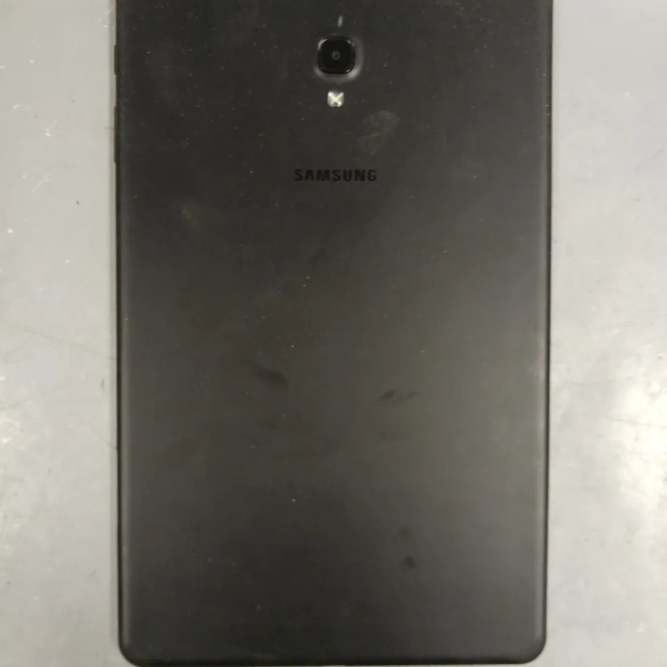 SAMSUNG SM-T590 ANDROID TABLET 