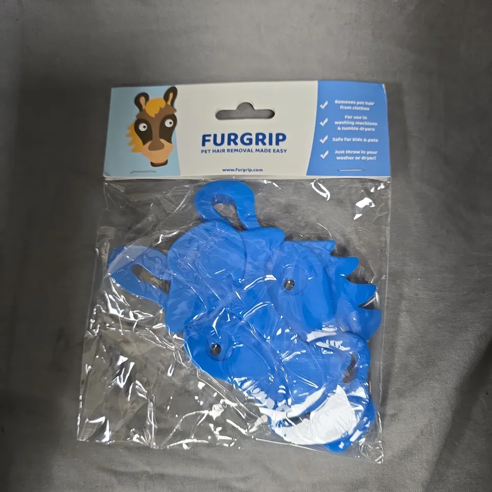 APPROXIMATELY 130 FURGRIP LAUNDRY PET HAIR REMOVERS - HORSE