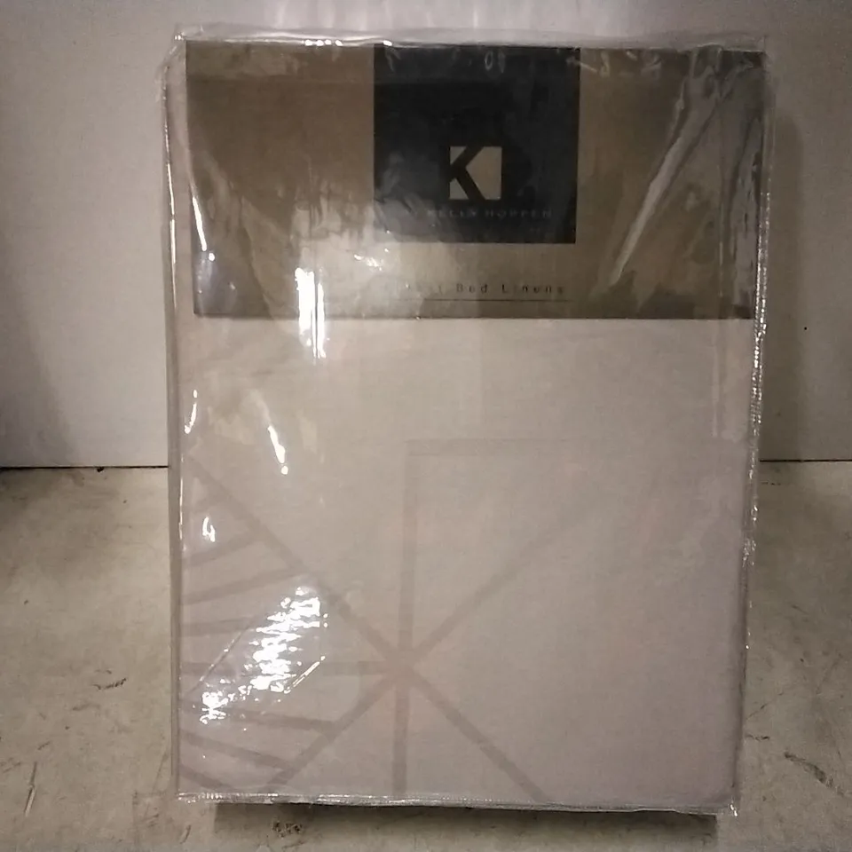 BRAND NEW KELLY HOPPEN DUVET SET , TAUPE, KING SIZE 