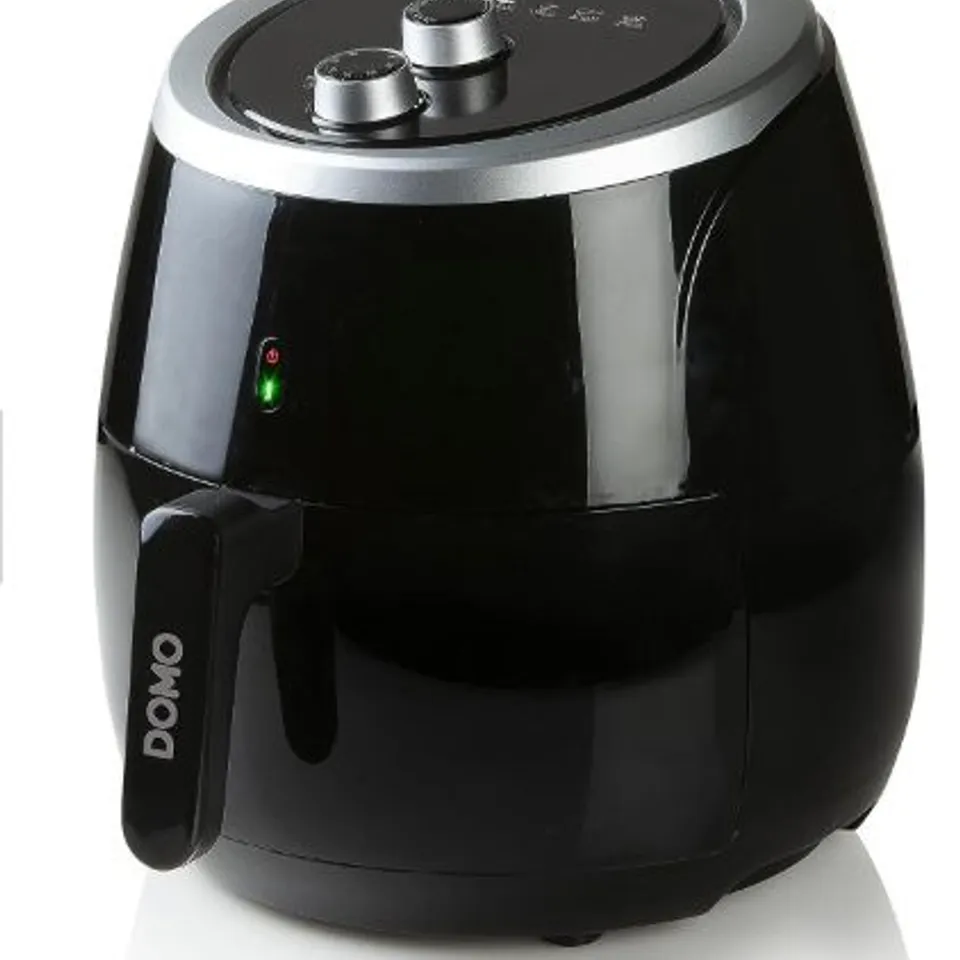 BOXED DOMO AIR FRYER DO531FR                  