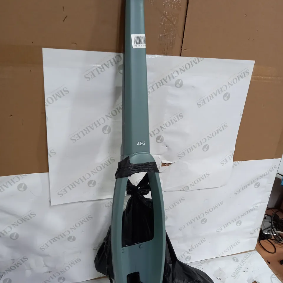 AEG STICK VACUUM CLEANER  