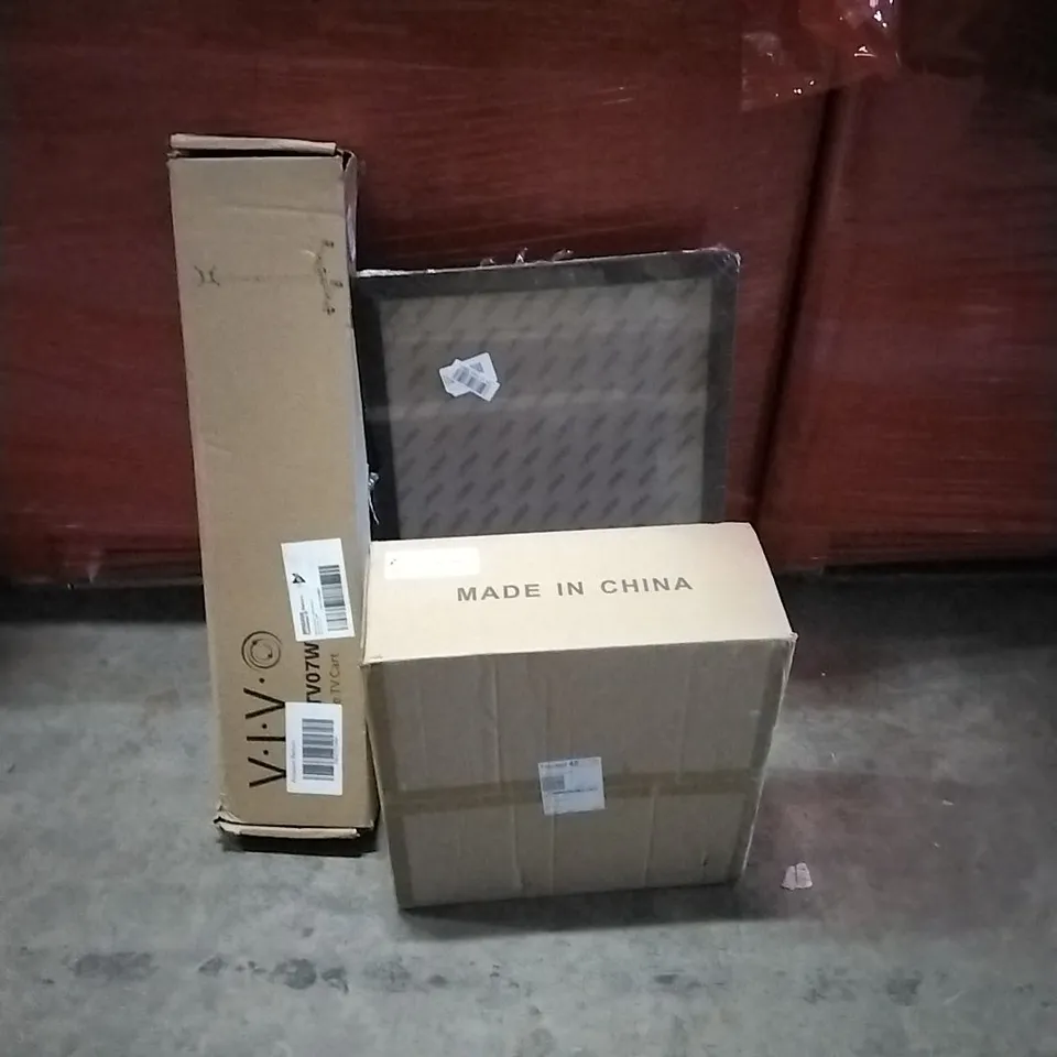 PALLET OF HOUSEHOLD ITEMS TO INCLUDE CHANDELIER CEILING PENDANT LIGHT FIXTURE,  TV STAND,  PICTURE FRAME AND OTHER ASSORTED...