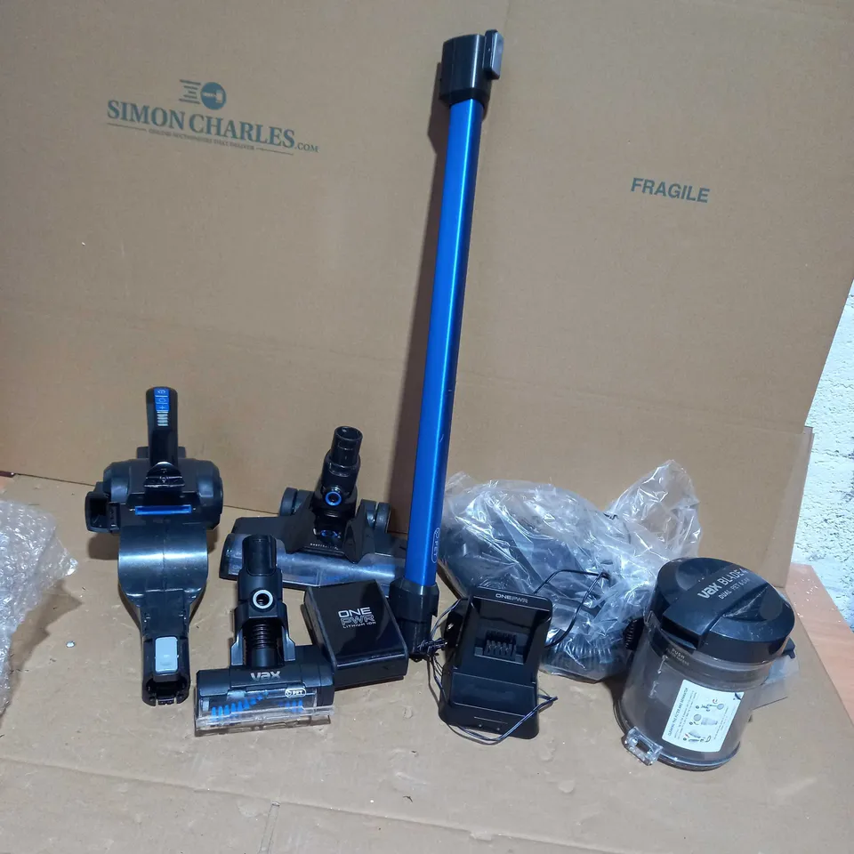 VAX BLADE 4 DUAL PET AND CAR CORDLESS VACUUM CLEANER RRP £239