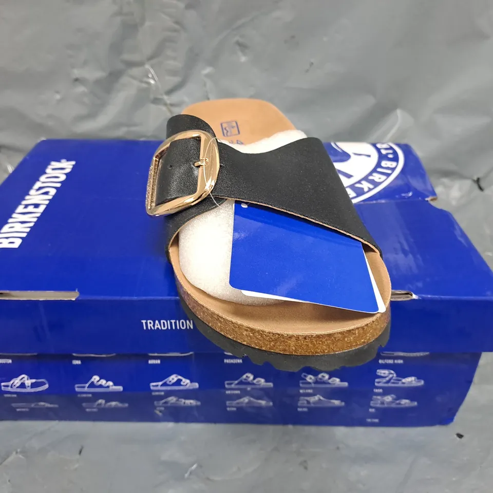 BOXED PAIR OF BIRKENSTOCK OPEN TOE SANDALS IN BLACK EU 40