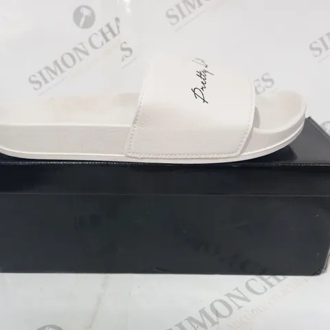BOXED PAIR OF PRETTY LITTLE THING OPEN TOE SLIDERS IN WHITE EU SIZE 39