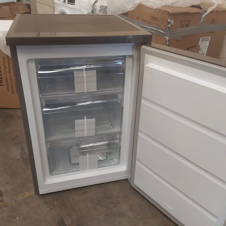 HISENSE FV105D4BW21 55CM WIDE UNDER-COUNTER FREEZER