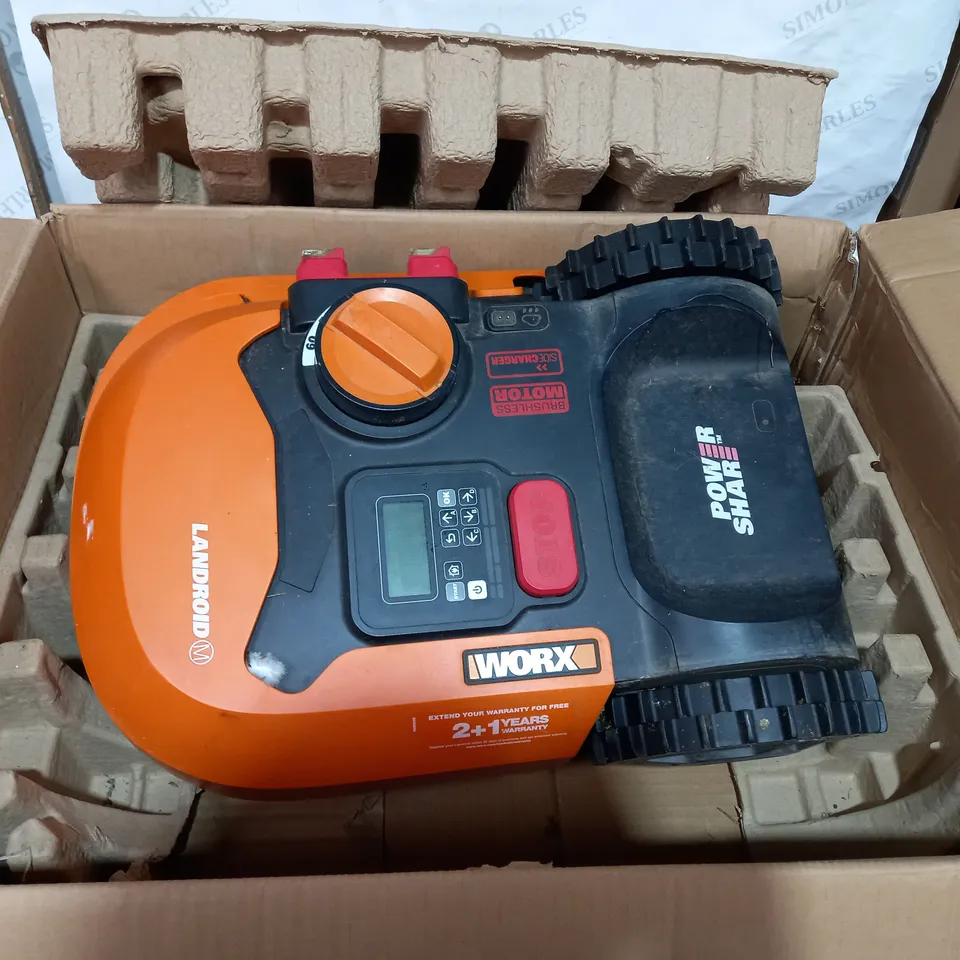 WORX WR142E M700 LANDROID ROBOTIC MOWER