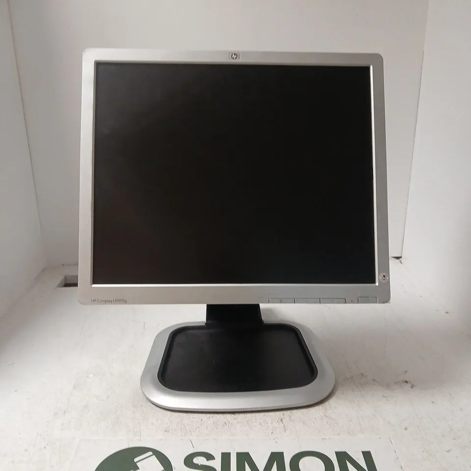 HP COMPAQ LA1951G 19" LCD MONITOR