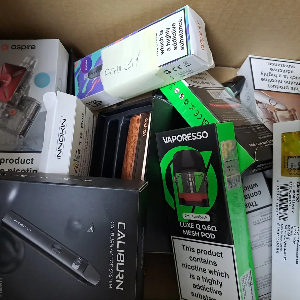 APPROXIMATELY 20 ASSORTED E-CIGARETTE PRODUCTS TO INCLUDE VOOPOO ARGUS MT KIT, VAPORESSO XROS PRO, ASPIRE FLEXUS BLOK 