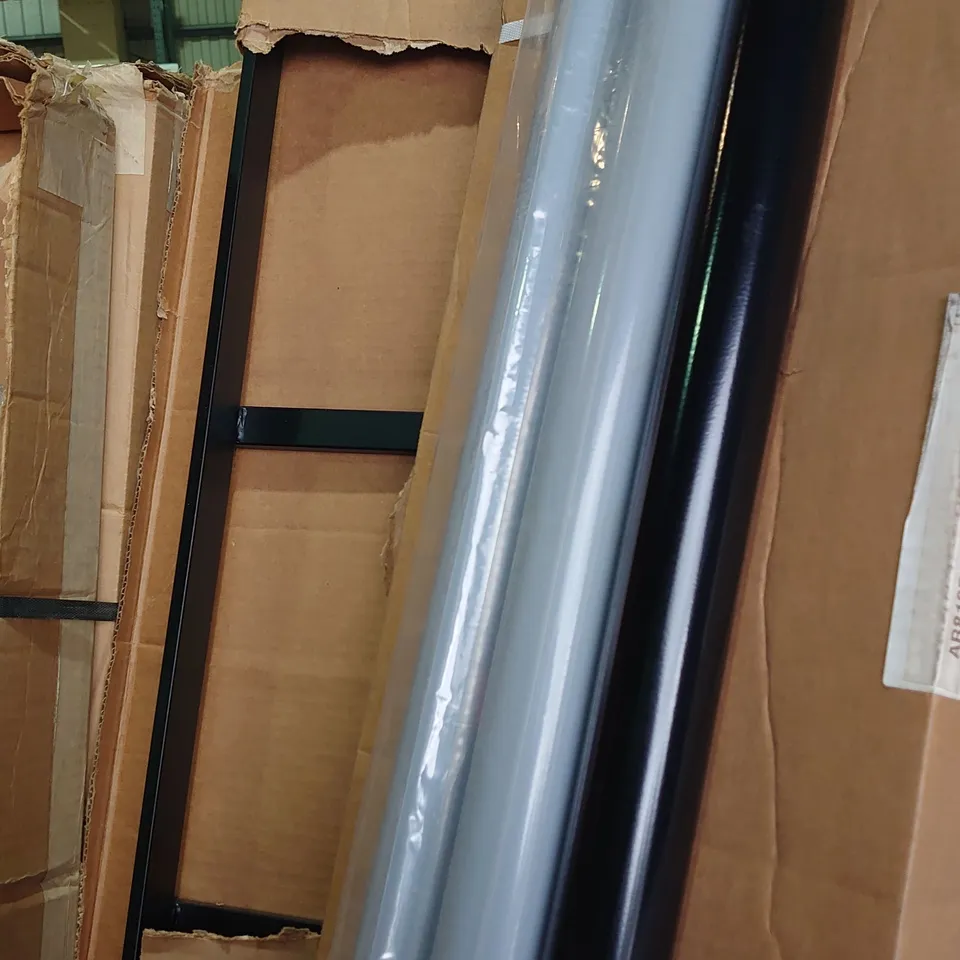 LOT OF 6 ASSORTED PROJECTOR SCREEN FITTINGS TO INCLUDE PEERLESS SS560DPB PARTS AND AR8165AKIT POWER CABLE LADDERS