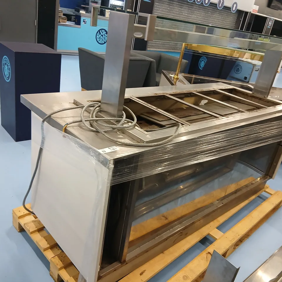 COMMERCIAL CATERING COUNTER / PREP STATION – STAINLESS STEEL, WITH GLASS SNEEZE GUARD FRAME