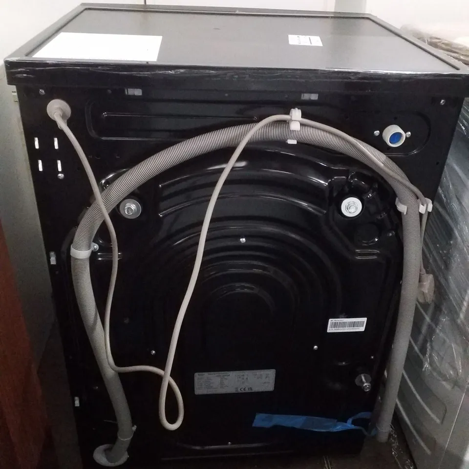 SWAN SW75130B 9KG LOAD, 1400 SPIN FREESTANDING WASHING MACHINE - BLACK