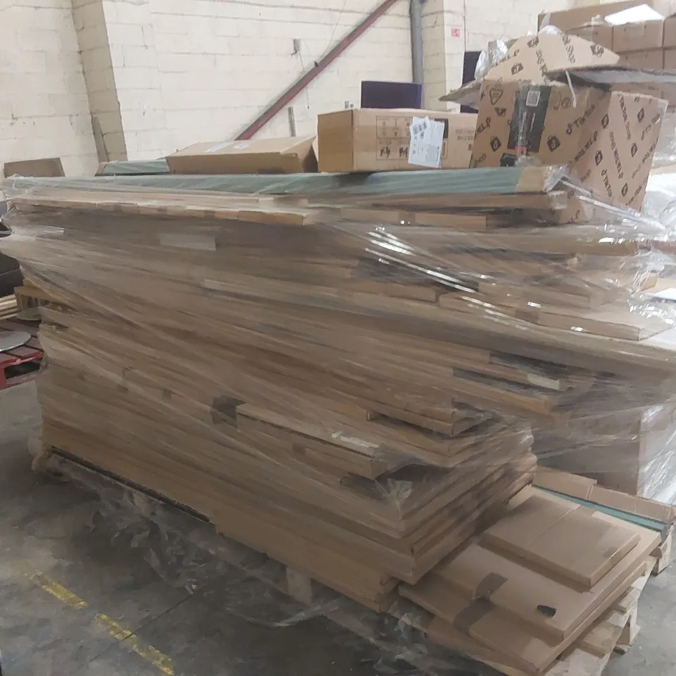 PALLET CONTAINING A VERY LARGE QUANTITY OF FURNITURE PANELS AND OTHER ASSORTED ITEMS
