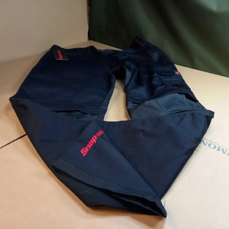 SNAP ON BLACK/LOGO WORK TROUSERS - SIZE 40R