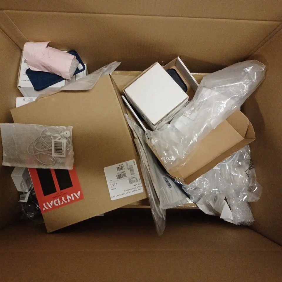 BOX OF APPROX 15 ITEMS INCLUDING TABLE LAMP, WIRED APPLE AIRPODS AND PHONE CASE