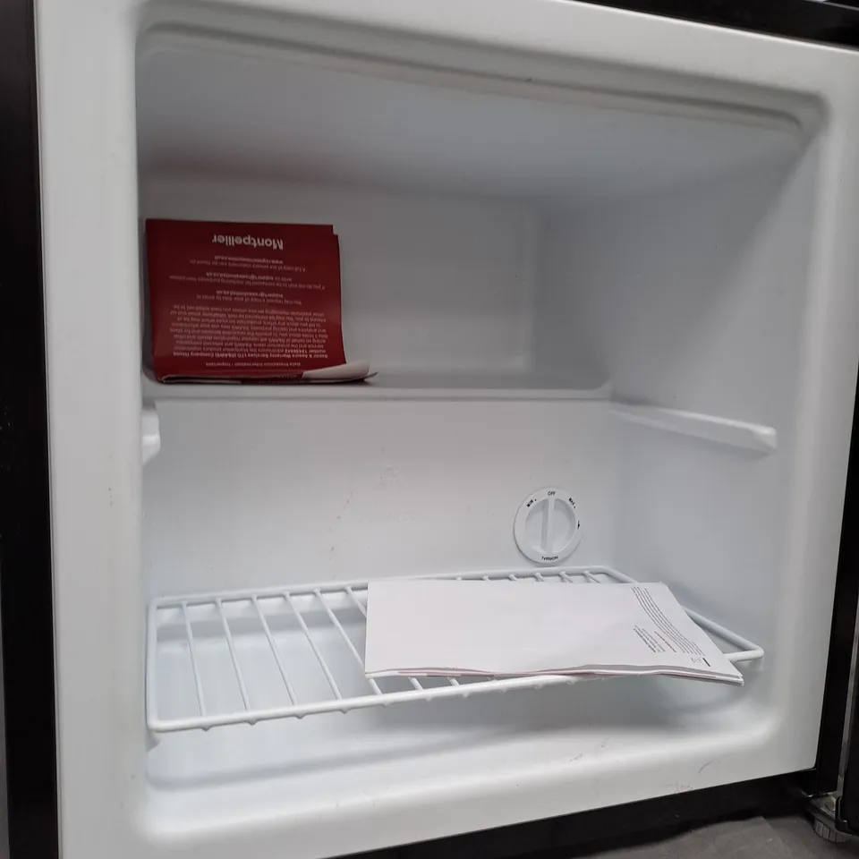 MONTPELLIER BLACK SMALL FREEZER