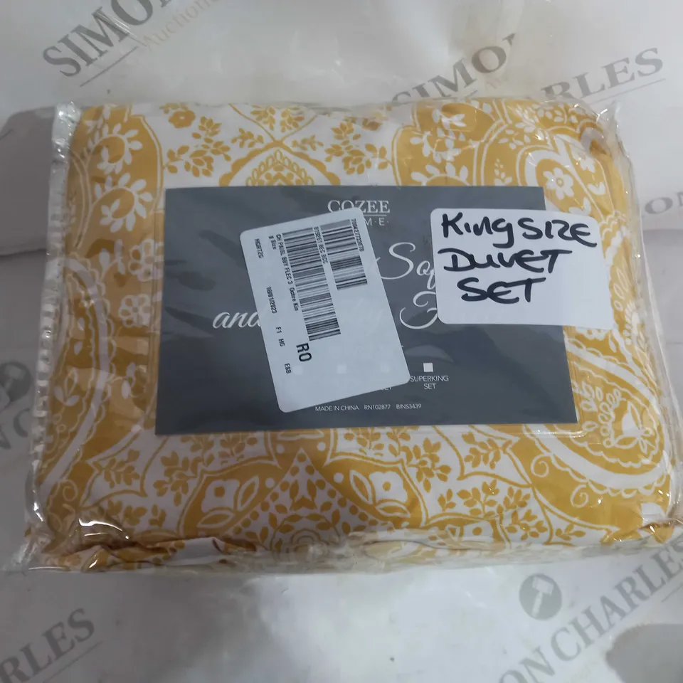 COZEE HOME PAISLEY SUPERSOFT BABY FLEECE 3 PIECE DUVET SET OCHRE KING