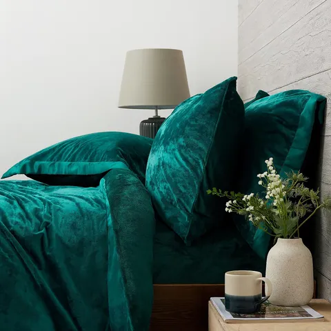 COZEE HOME CRUSHED VELVET 6 PIECE DUVET SET WITH CONTRAST BORDER