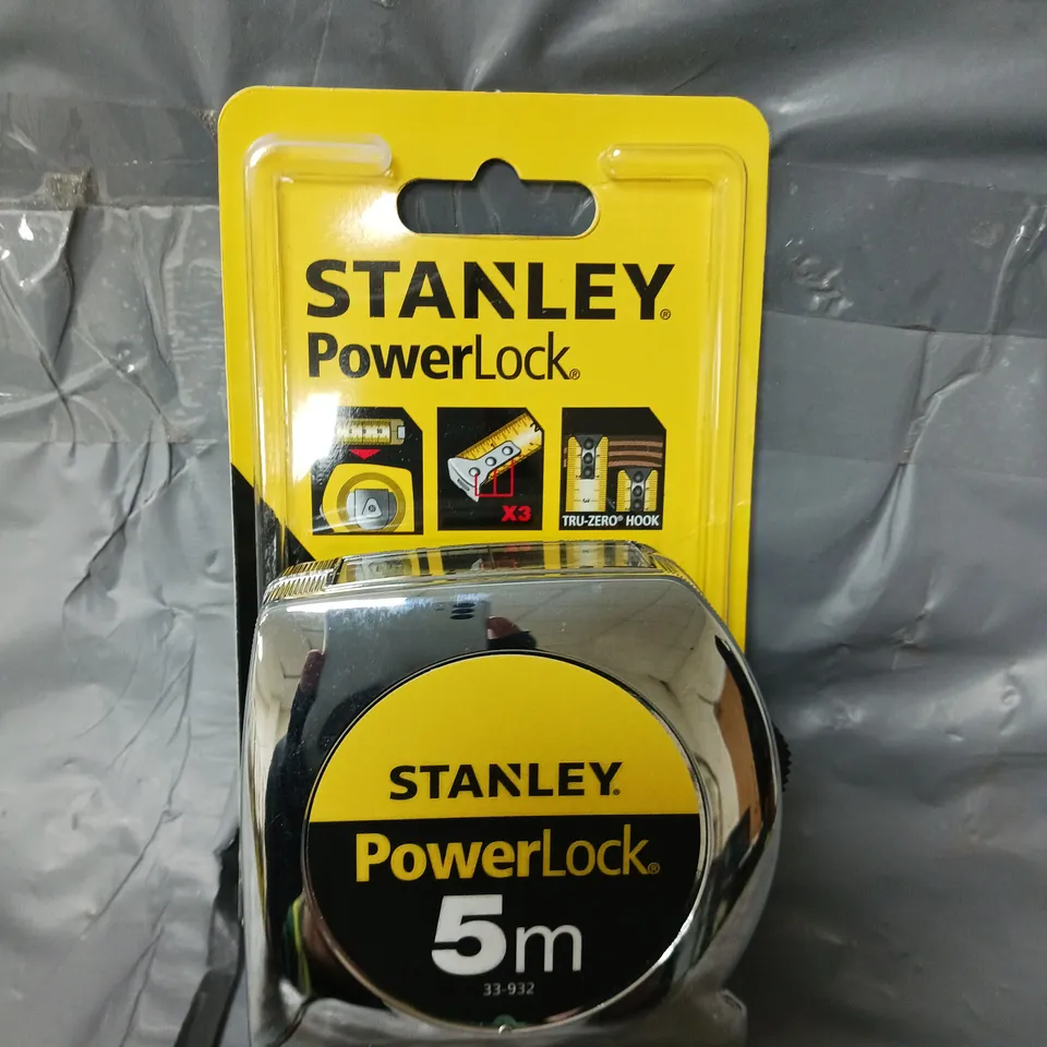 BOXED STANLEY POWERLOCK 5M TAPE MEASURE