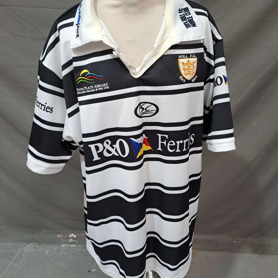 HULL FC COLLARED JERSEY IN IN BLACK/WHITE SIZE XXL