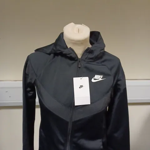 NIKE WOVEN TRACKSUIT TOP IN BLACK & WHITE - 11-12 YEARS