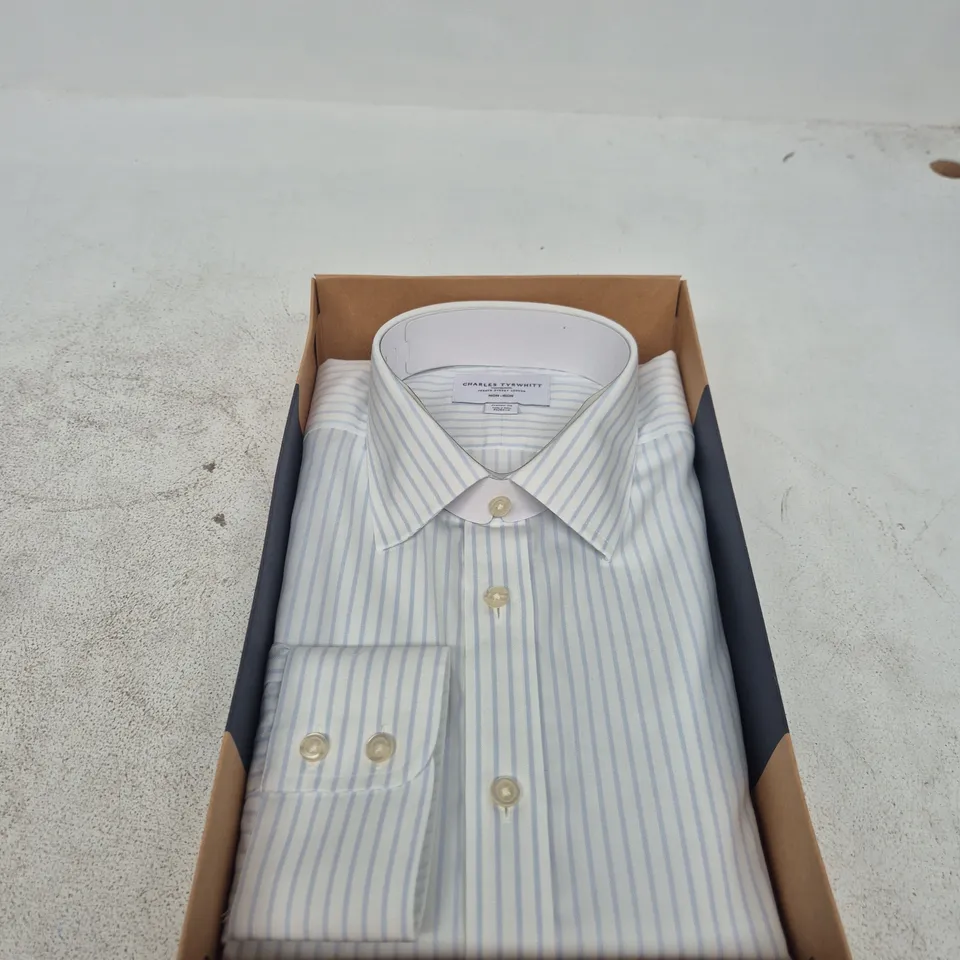 CHARLES TYRWHITT NON-IRON SHIRT, CLASSIC FIT, BLUE STRIPE, NECK 16.5IN, SLEEVE 34IN