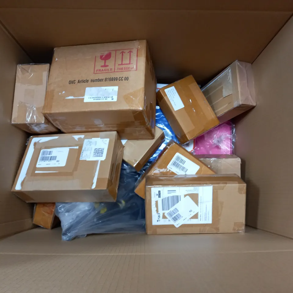 APPROXIMATELY 20 HOUSEHOLD ITEMS TO INCLUDE BEDDING, KITCHEN SCISSORS AND STAINLESS STEEL FOOD STORAGE CONTAINERS 