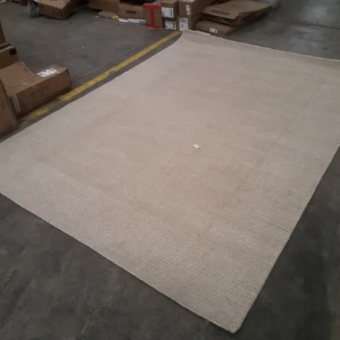 QUALITY DESIGNER AREA RUG APPROXIMATELY 200×280CM
