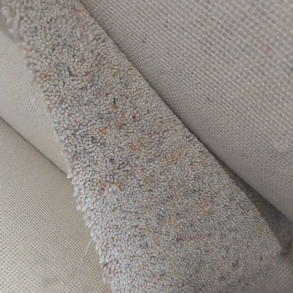 ROLL OF QUALITY DIMENSION BERBER KINDER SCOUT - APPROXIMATELY 5 x 5.5m