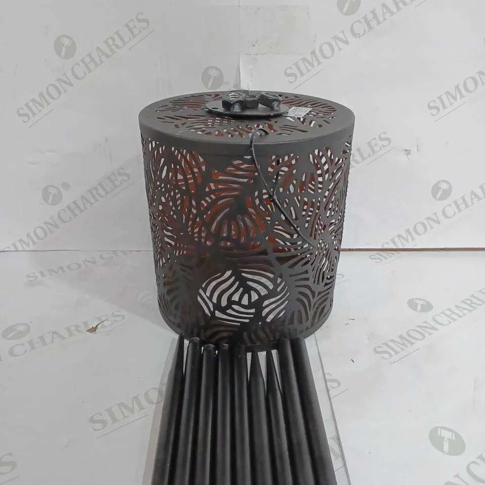 LUXFORM SOLAR GARDEN TRIPOD LIGHT LEAVES