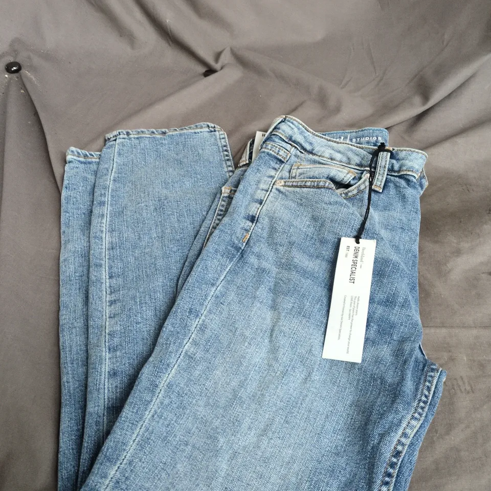 RIVER ISLAND HIGH RISE SLIM JEANS SIZE 8